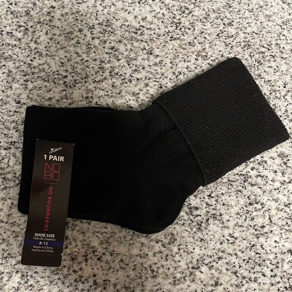 NWT “NOBO” Black “TURN CUFF” Socks-( NO BOUNDARIES) - Fits for Shoe Sizes 8-12 - Picture 9 of 10